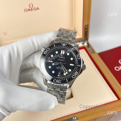 High Quality Replica OMEGA Seamaster 300 Different Straps (316 Stainless Steel/Silicone) Black Wavy Ceramic Face Dial Black Ceramic Bezel Stainless Steel Case Watch 42mm
